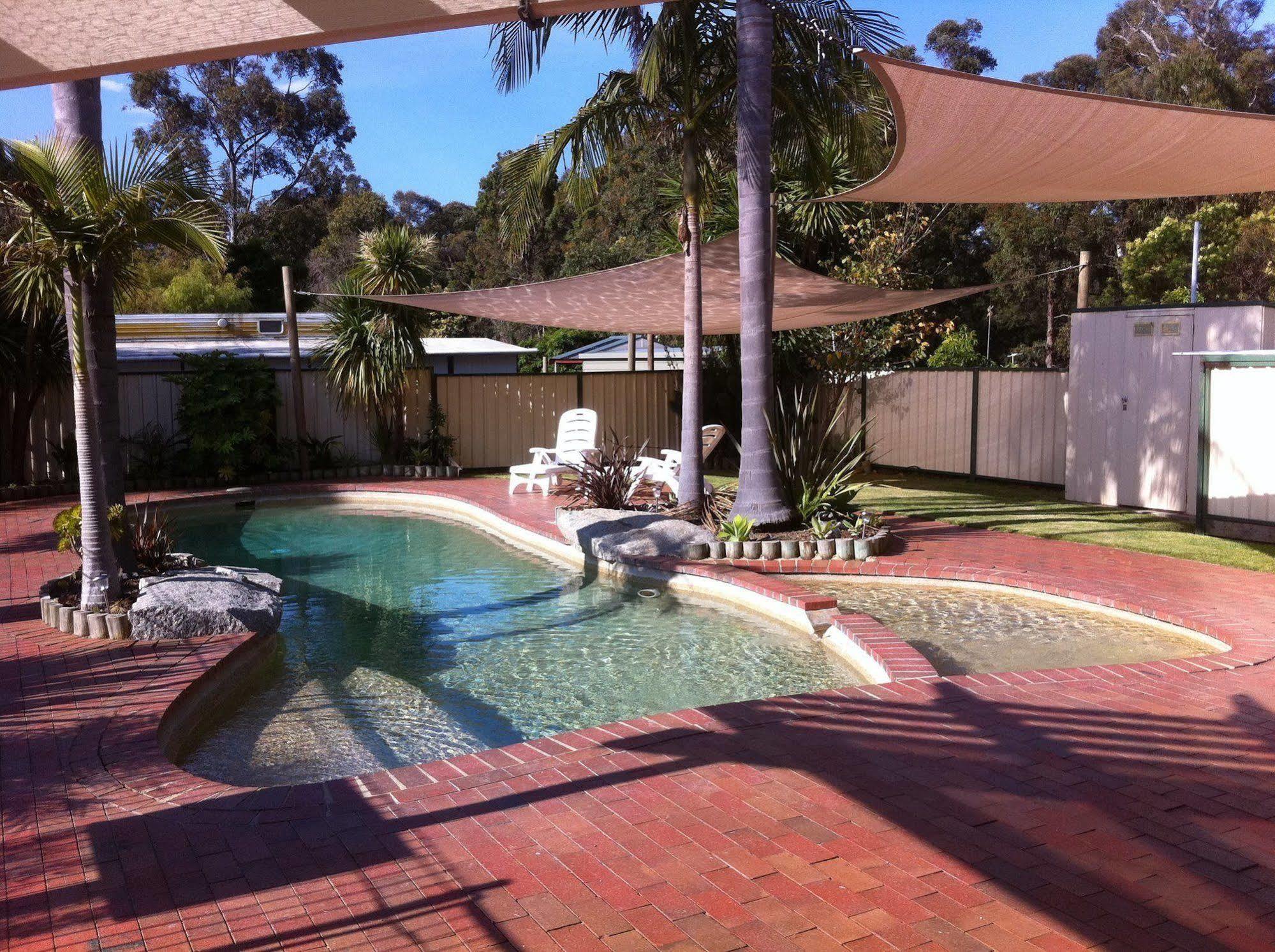 Mallacoota'S Shady Gully Caravan Park Eksteriør billede